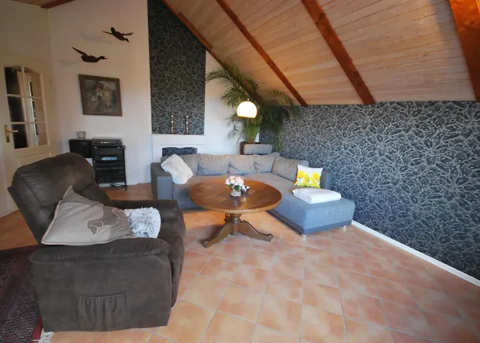 Eichenhof 35648 * Uplengen